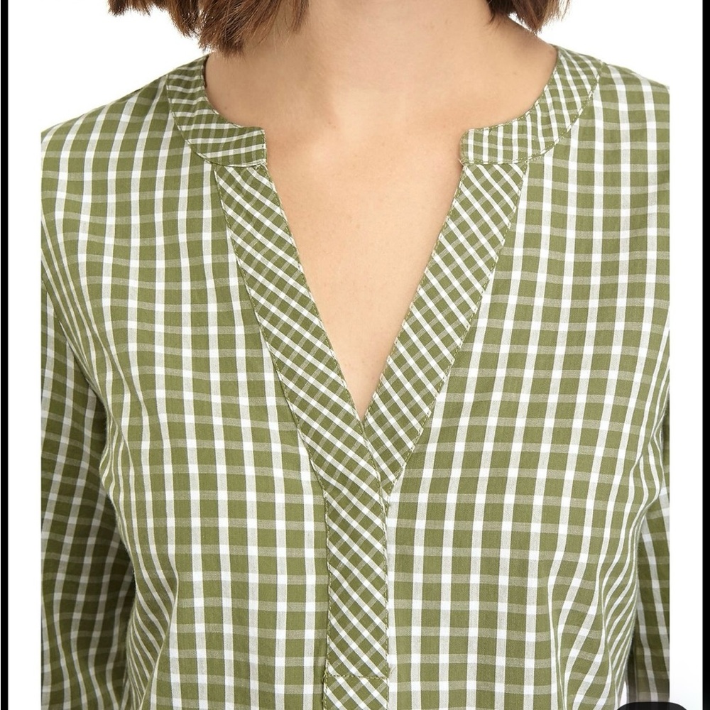 🫒 Crown & Ivy Olive Green Plaid Women's V-Neck Pullover Top